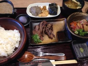 ライカム食べあるき　麦とろ海物語（おすすめ）